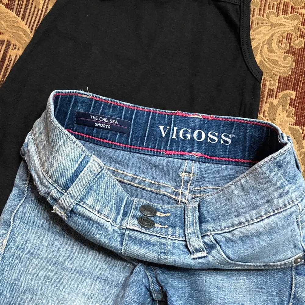 BUNDLE Vigoss Size 5 Black Tank with Light Blue Denim Shorts - The Chelsea